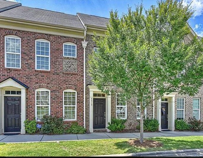 Primary Photo - 9515 Longstone Ln