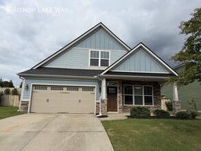 Building Photo - 9 Bishop Lake Way