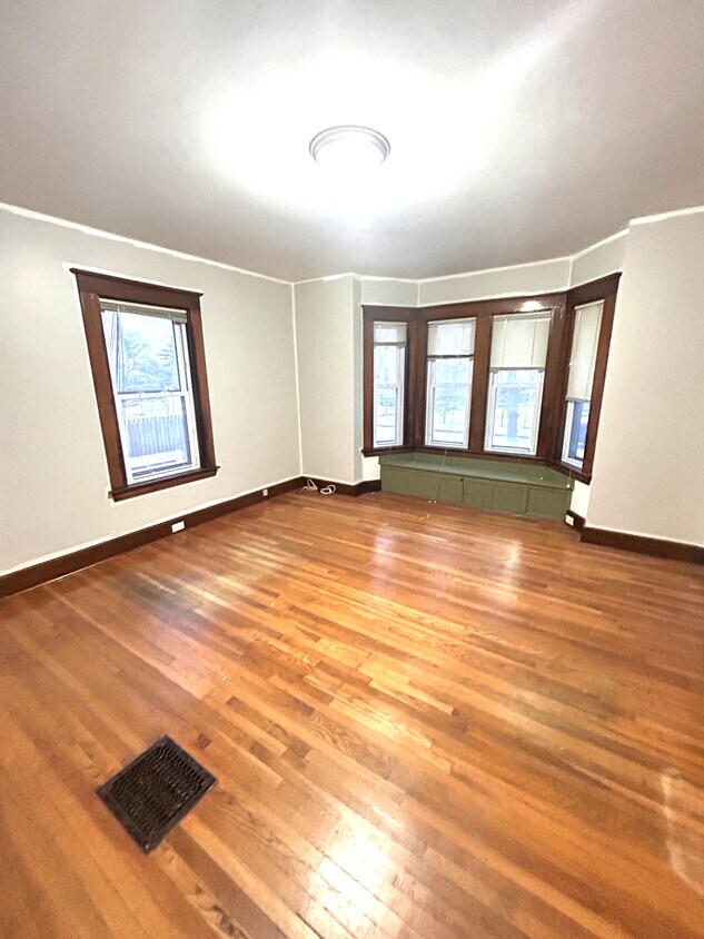 54 Payne St Unit 1, Quincy, MA 02169 Apartments in Quincy, MA