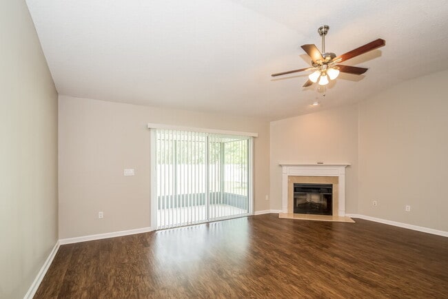 Building Photo - 303 Sanwick Dr