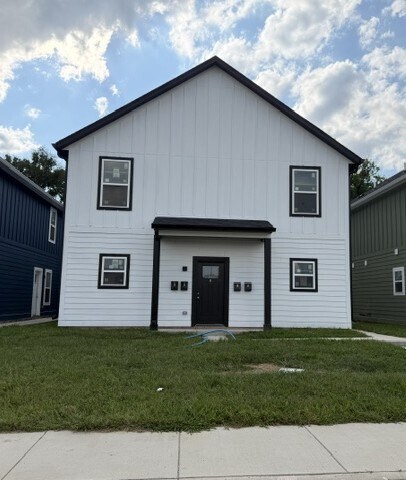 Building Photo - 1850 Gent Ave