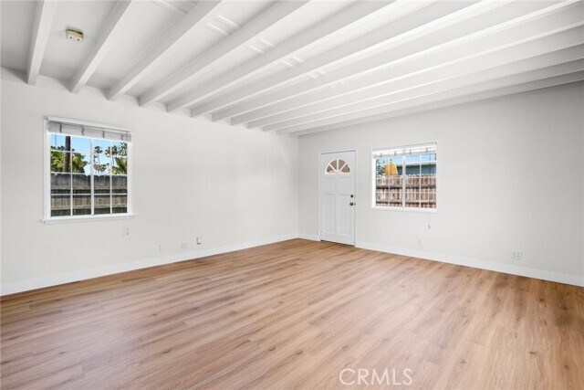 Foto del edificio - 1580 Santa Ana Ave