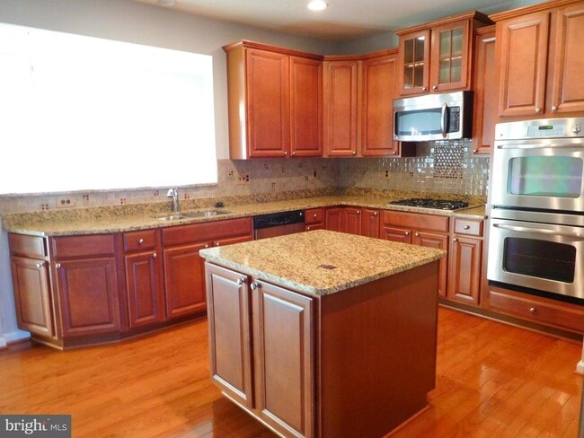 Building Photo - 2112 Congresbury Pl