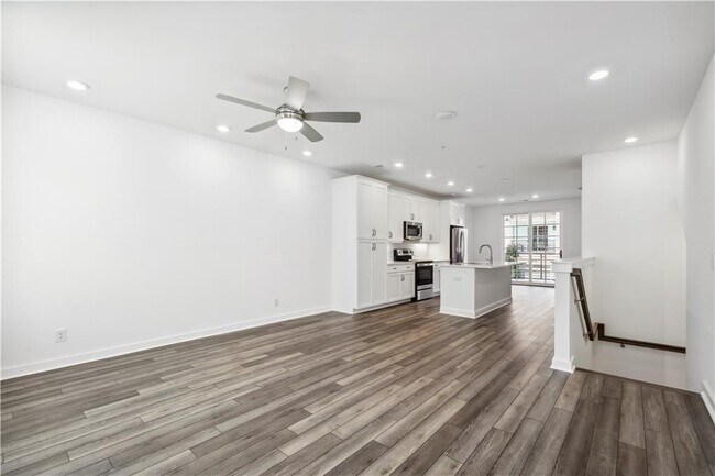 Building Photo - 432 Burton Dr