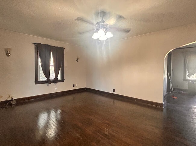 Foto del edificio - 7915 Westridge Rd