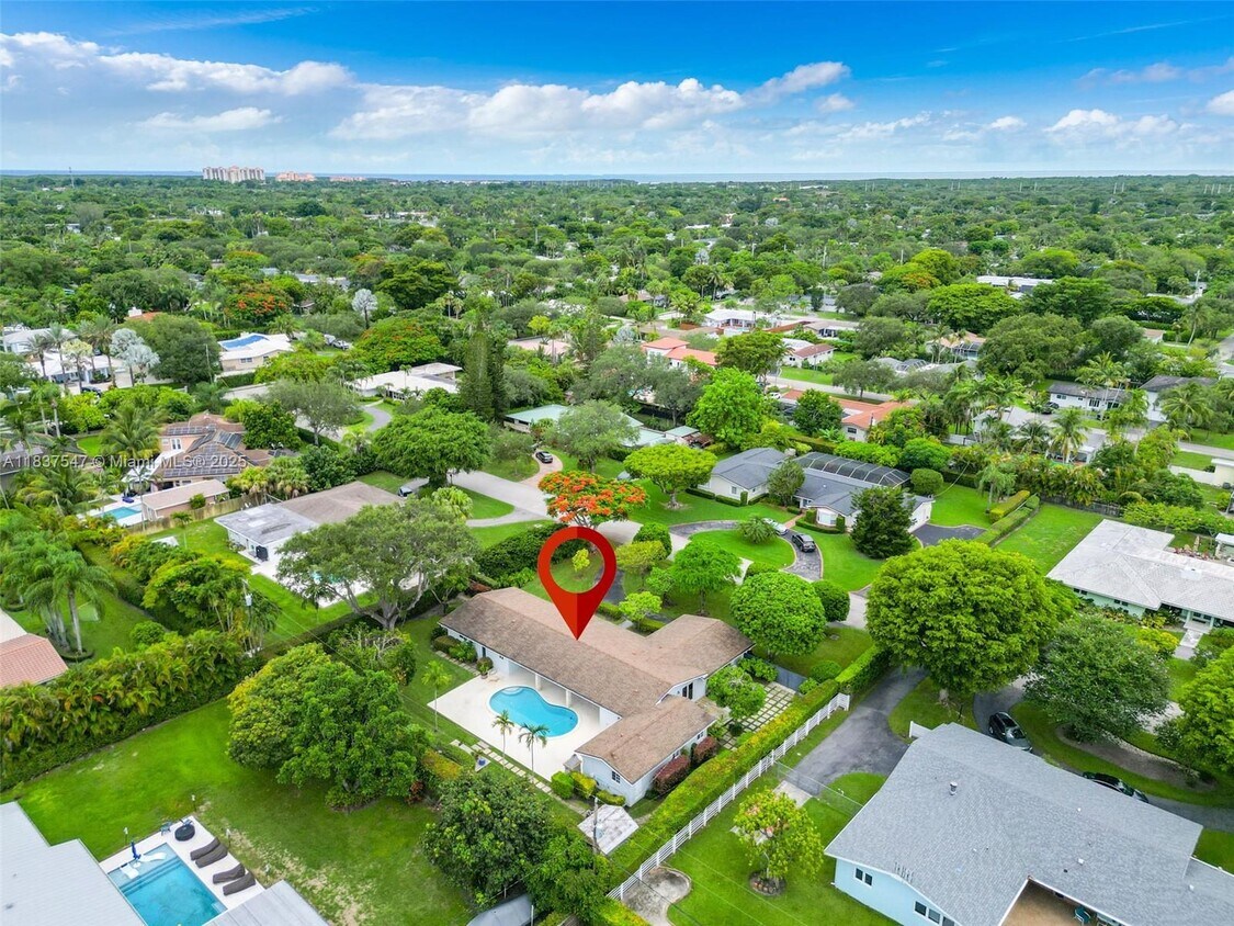 Foto principal - 7451 SW 133rd St