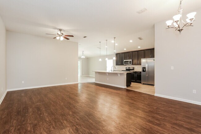 Building Photo - 11012 Snowbrook Ct