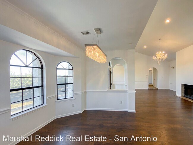 Building Photo - 4 br, 4 bath House - 715 Sunrise Trl