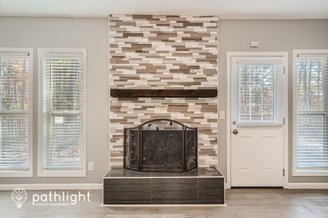 Building Photo - 210 Willow Bush Trace, Roswell, GA, 30075