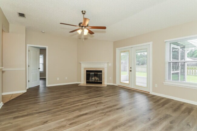 Building Photo - 1626 Sugarpine Drive