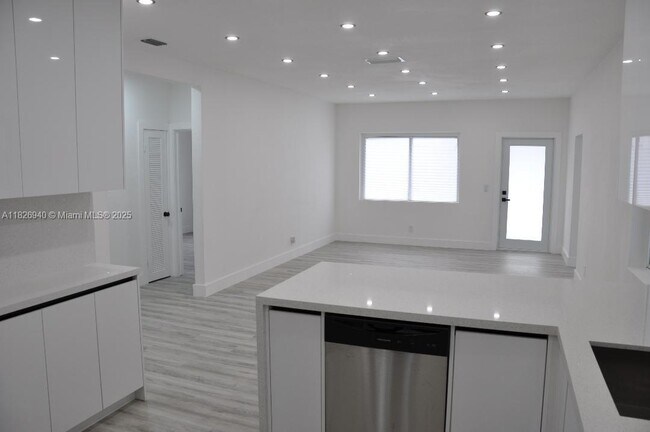 Photo - 261 NW 46th Ave House