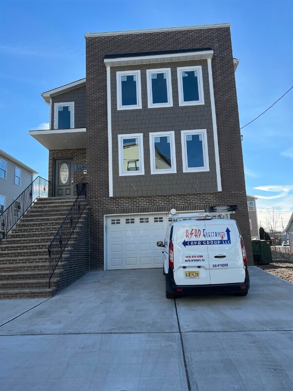 Primary Photo - 226 Tappan St