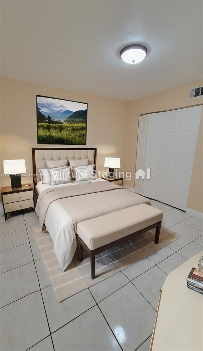 Foto del edificio - 1190 NE 167th St