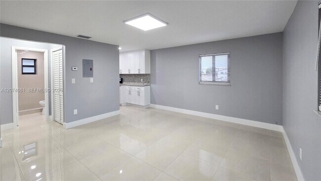 Foto del edificio - 50 W 28th St