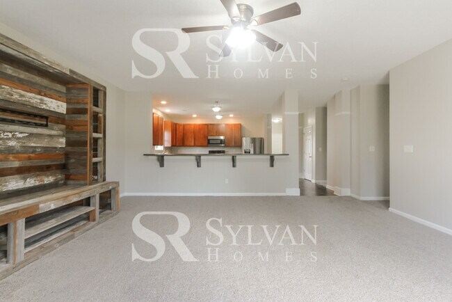 Foto del edificio - Life Just Got Better!