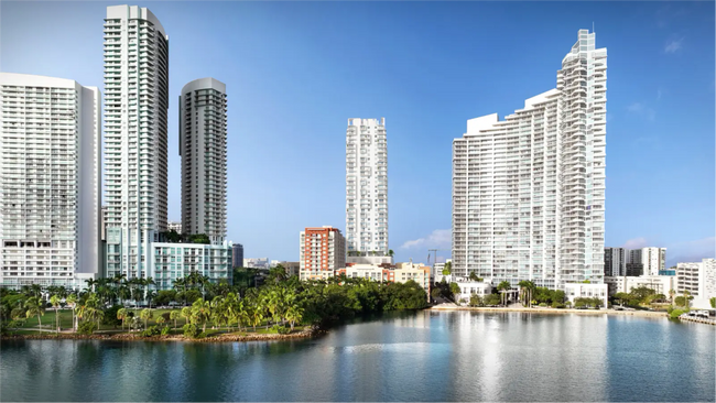 Foto del edificio - 251 NE 20th St