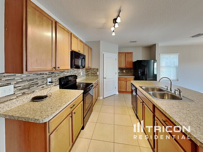Foto del edificio - 481 Hartford Heights Street Spring Hill FL