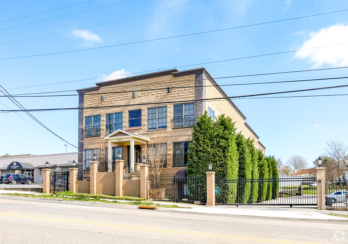 Primary Photo - North Central Village