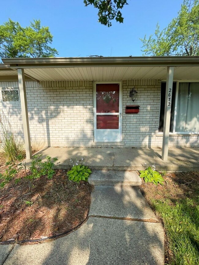 Building Photo - Spacious Three Bedroom Home for Rent!