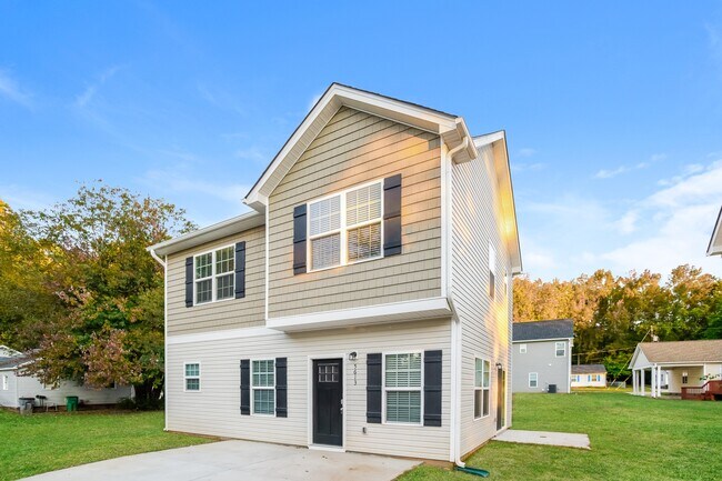 Building Photo - 5613 Phillips St