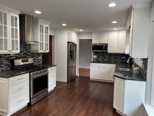 Building Photo - 926 Aspen Dr
