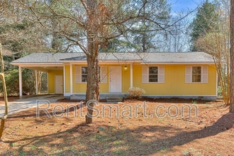 Building Photo - 107 McClain St