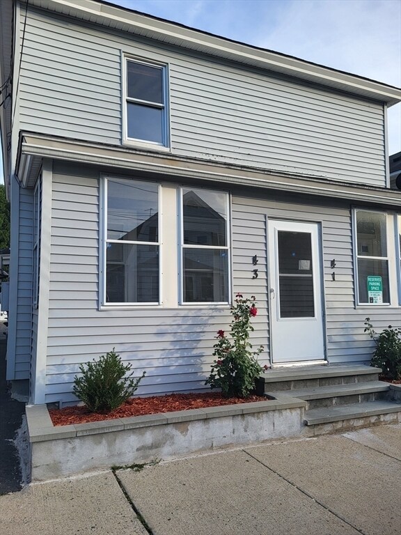 Building Photo - 41 Delard St
