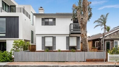Building Photo - 472 36th St