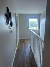 Building Photo - 1528 Lynn Garden Dr
