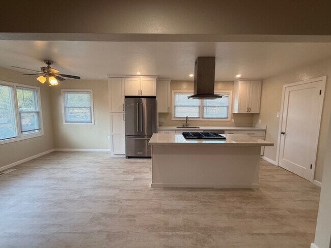 Foto del edificio - Beautifully Updated 3-Bedroom Home Next to Franklin Park