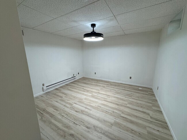 Foto del edificio - 612 4th St N