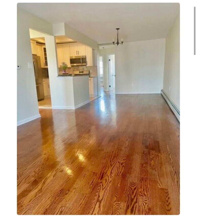 33 Paerdegat 6th St, Brooklyn, NY 11236 Townhome Rentals in Brooklyn