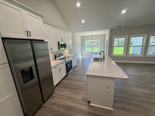 Building Photo - Brand-New 3 Bed / 2 Bath Duplex with Modern Finishes