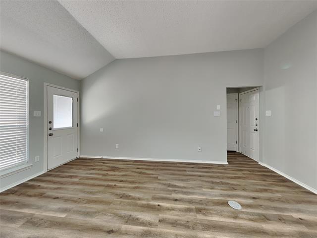 Building Photo - 7921 Val Verde Dr