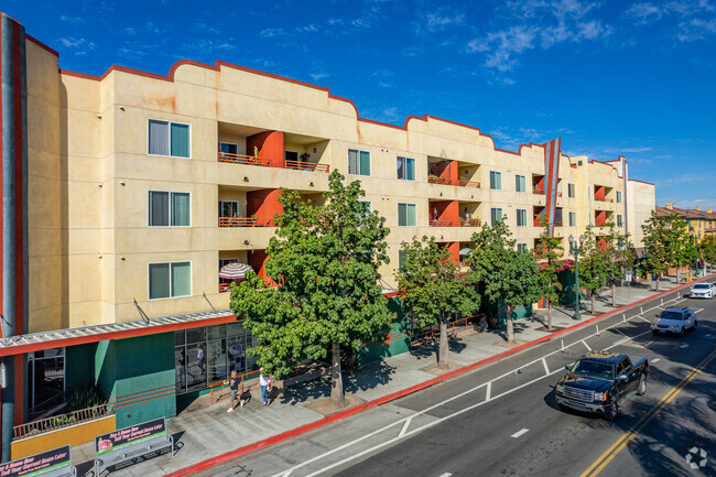 Vista desde la calle - Renaissance at North Park