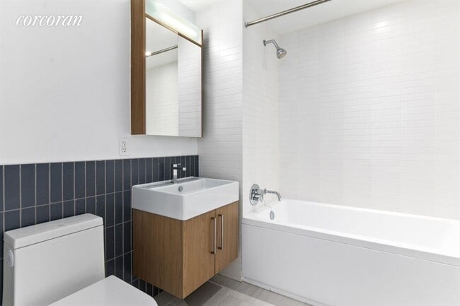 Foto del edificio - 415 Red Hook Ln