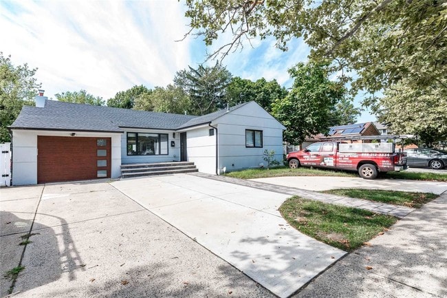 Building Photo - 90 Rosedale Rd