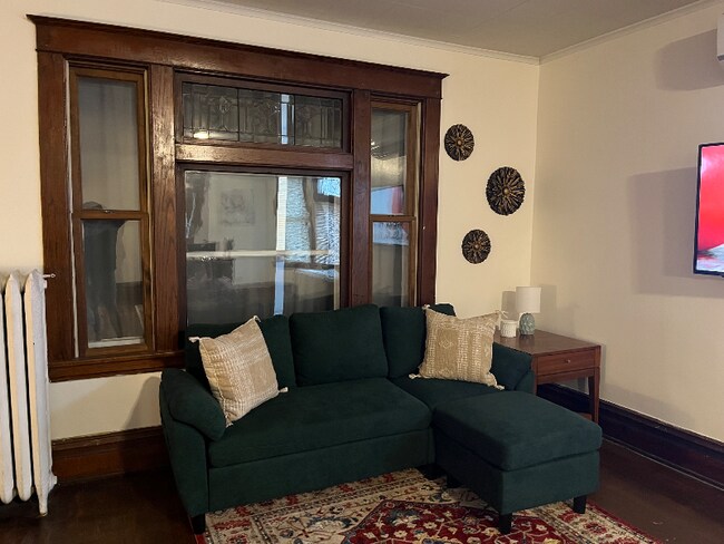 Foto del edificio - 888 Sherburne Ave