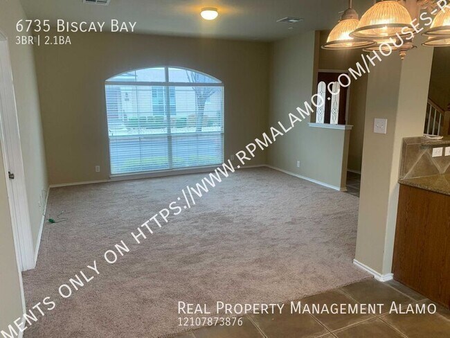 Building Photo - 6735 Biscay Bay