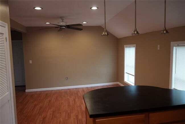 Foto del edificio - 13 Tweed St