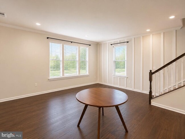 Building Photo - 4930 MacDonough Pl
