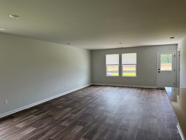 Foto del edificio - 6393 Swainson St SW