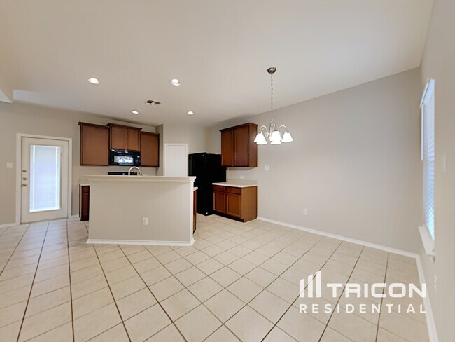 Building Photo - 3802 Bogie Way