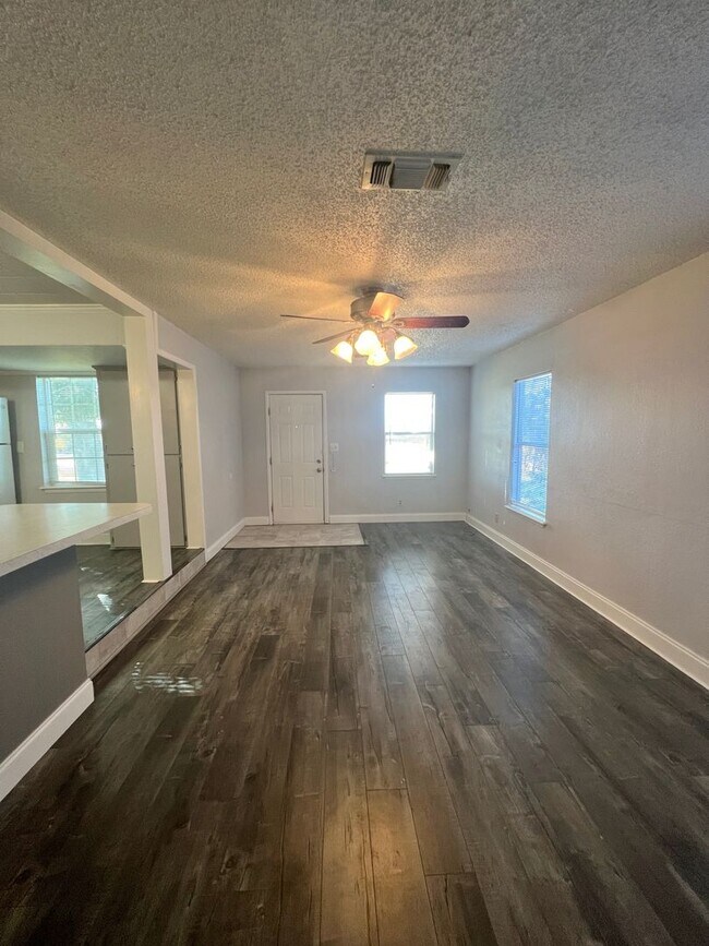 Foto del edificio - Nice 2/2 in Weatherford For Rent!
