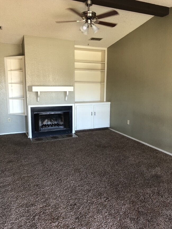 Building Photo - 5518 Piping Rock Dr