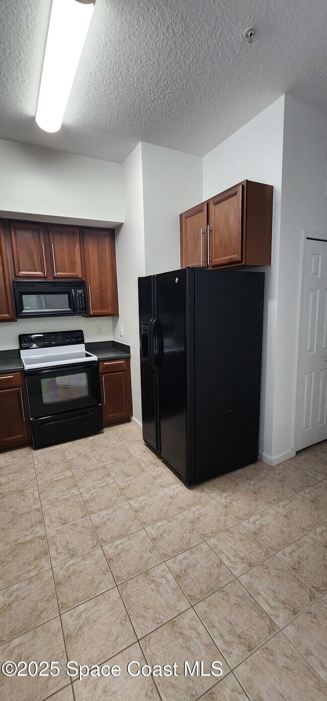 Foto del edificio - 4076 Meander Pl