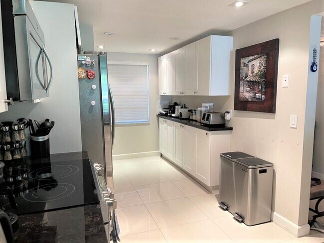 Foto del edificio - 550 Oaks Ln