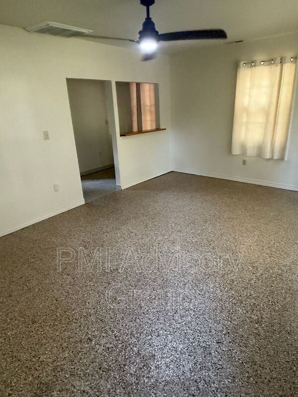 Foto del edificio - 316 SE 34th St