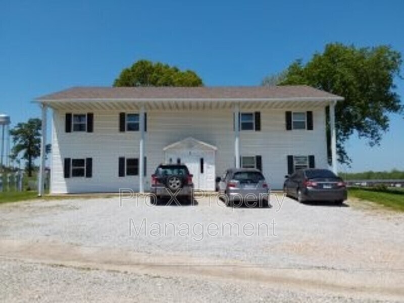 111 Elm St Unit 1113 Elm St, Washburn, MO 65772 Condo for Rent in