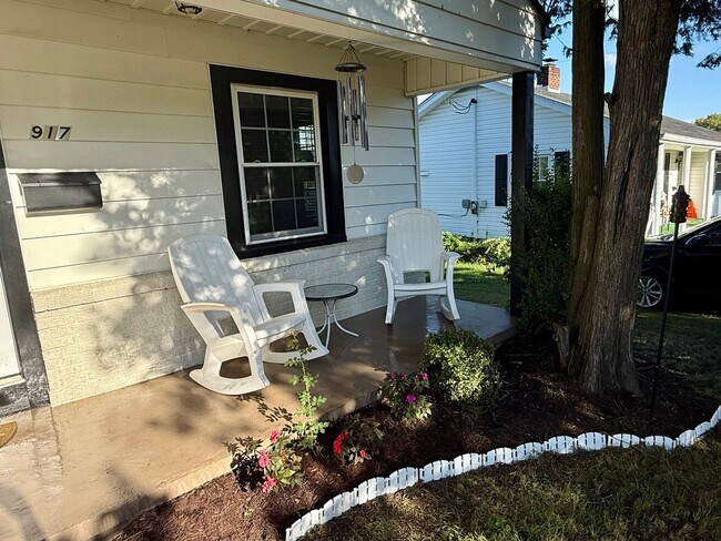 Foto del edificio - Your Perfect Retreat Awaits in Kingsport –...